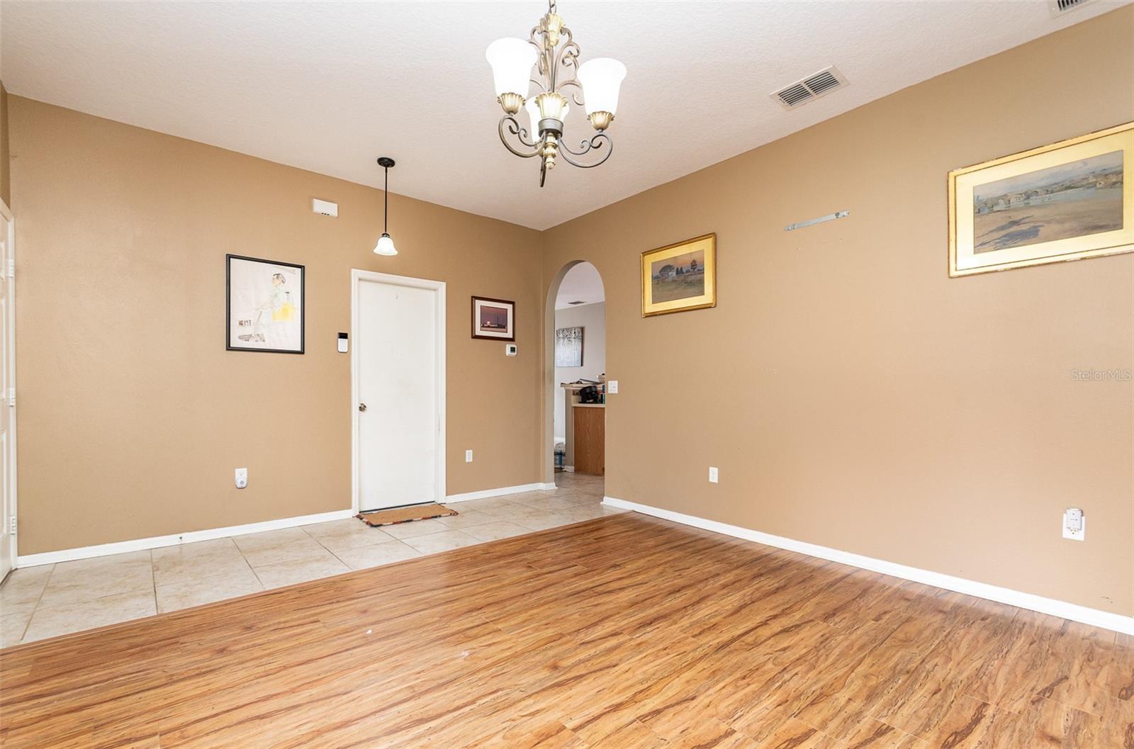 203 W FIESTA KEY LOOP, DELAND, FL, 32720