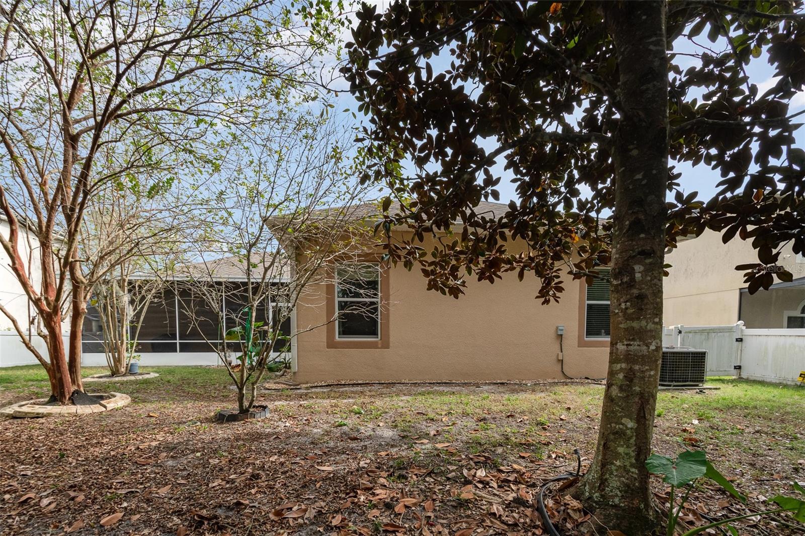 203 W FIESTA KEY LOOP, DELAND, FL, 32720