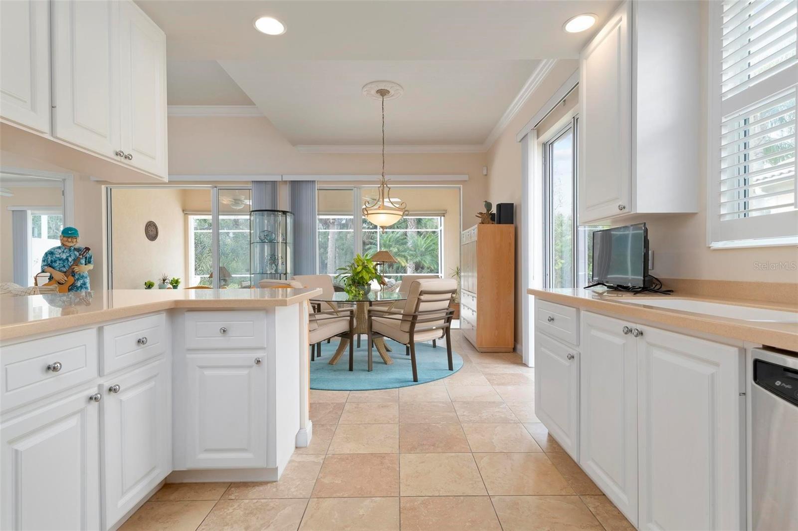 5814 BENEVENTO DR, SARASOTA, FL, 34238