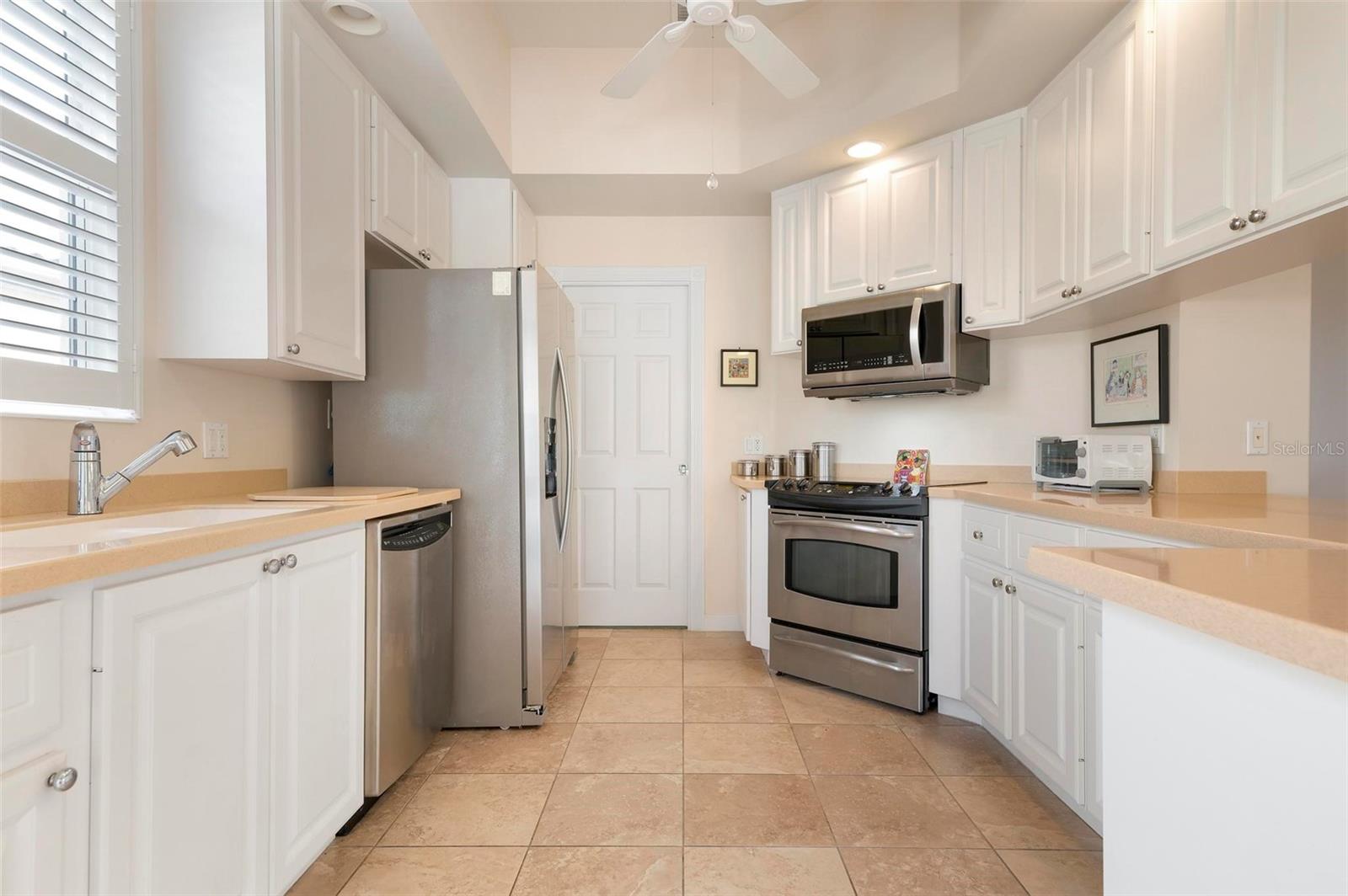 5814 BENEVENTO DR, SARASOTA, FL, 34238