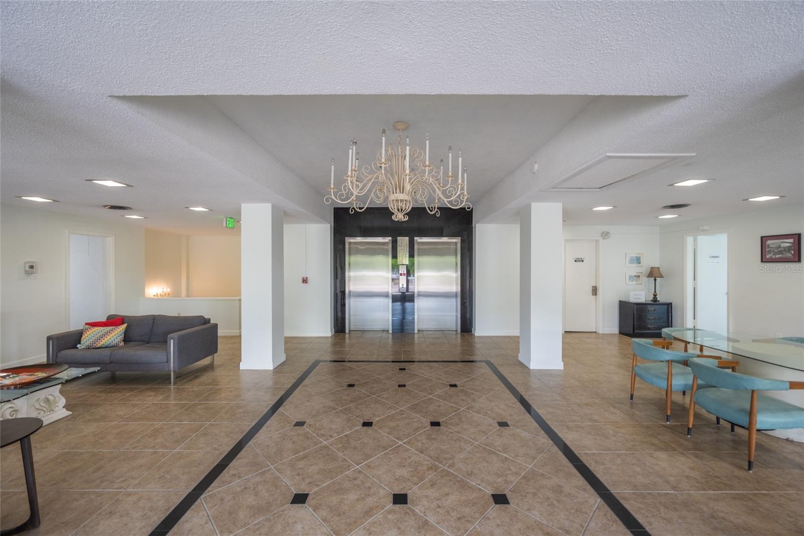 33 S GULFSTREAM AVE #1007, SARASOTA, FL, 34236