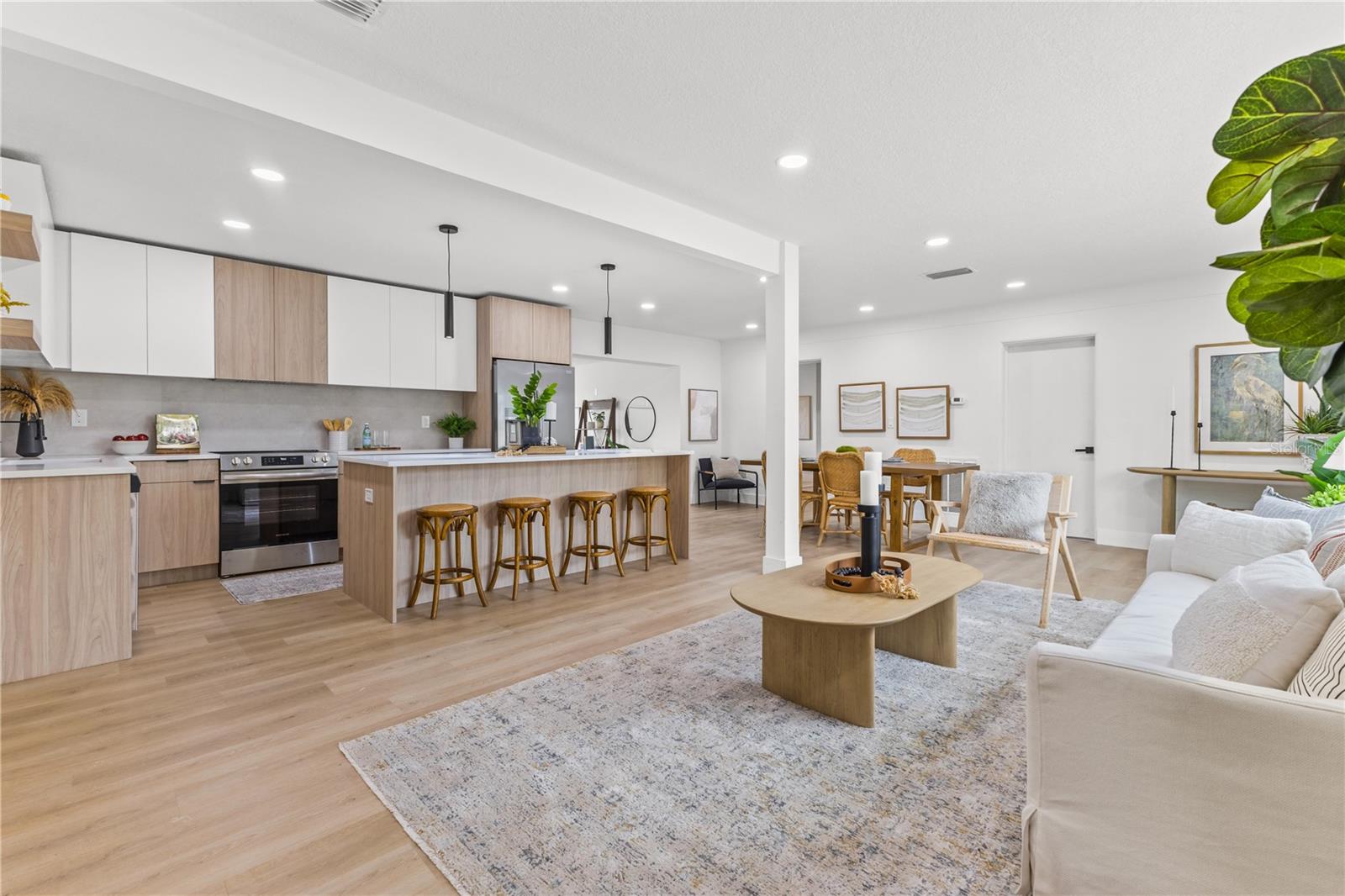 5250 24TH TER N, ST PETERSBURG, FL, 33710