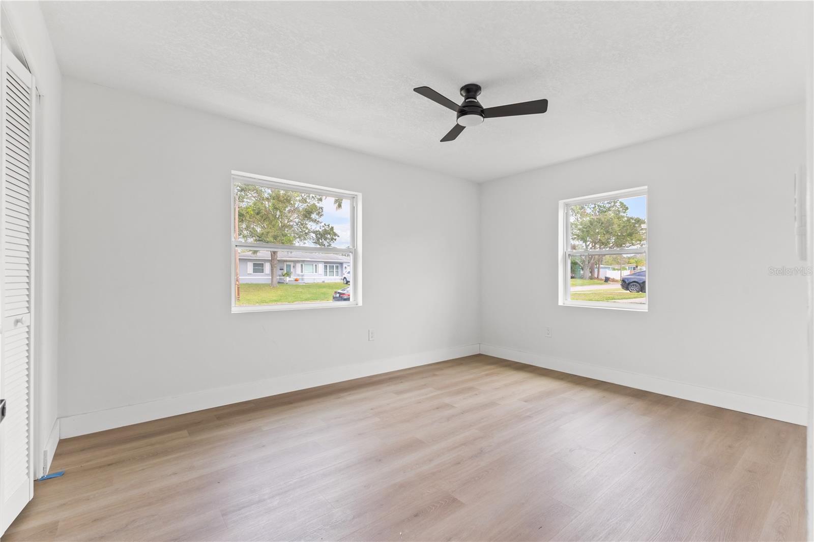 5250 24TH TER N, ST PETERSBURG, FL, 33710