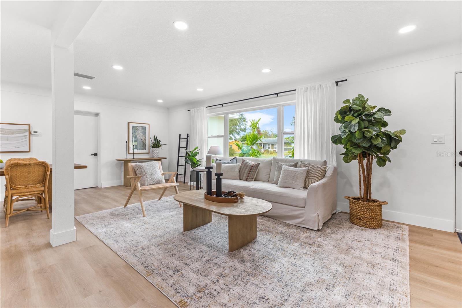 5250 24TH TER N, ST PETERSBURG, FL, 33710