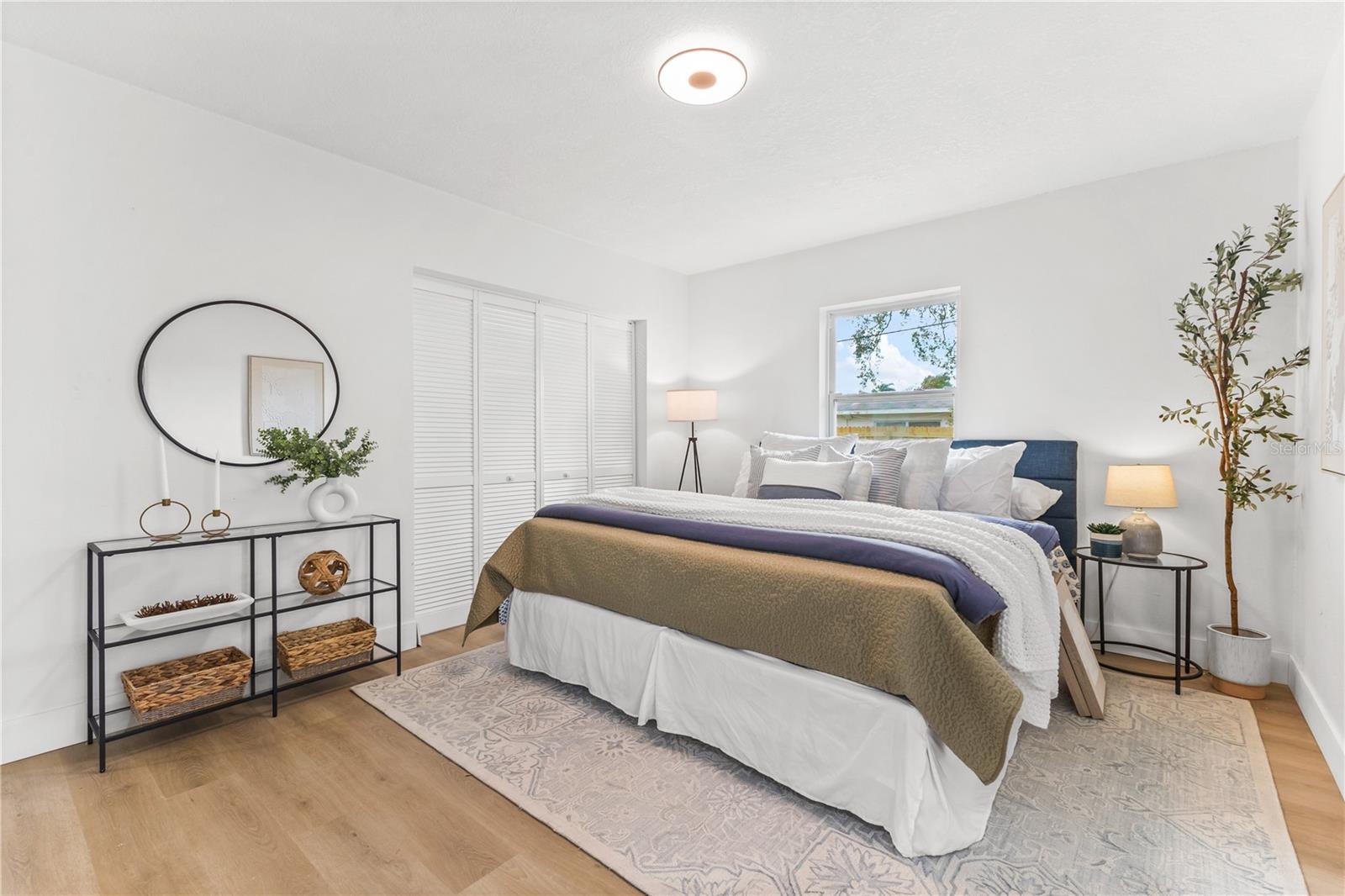 5250 24TH TER N, ST PETERSBURG, FL, 33710