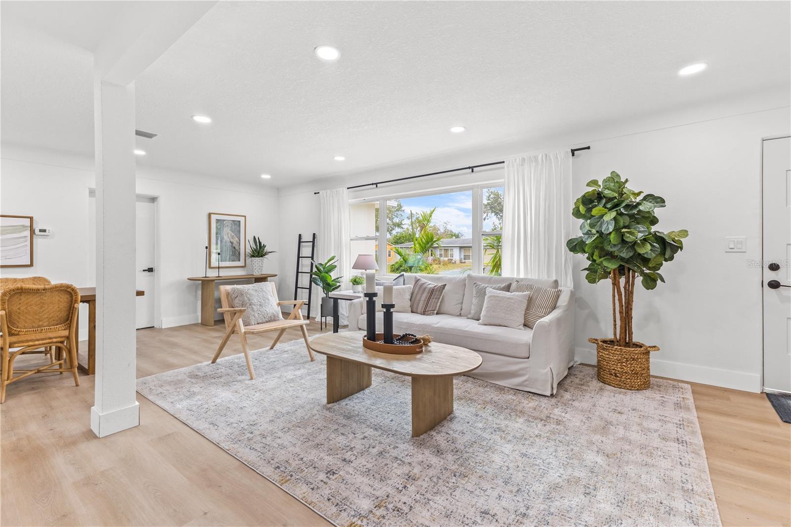 5250 24TH TER N, ST PETERSBURG, FL, 33710