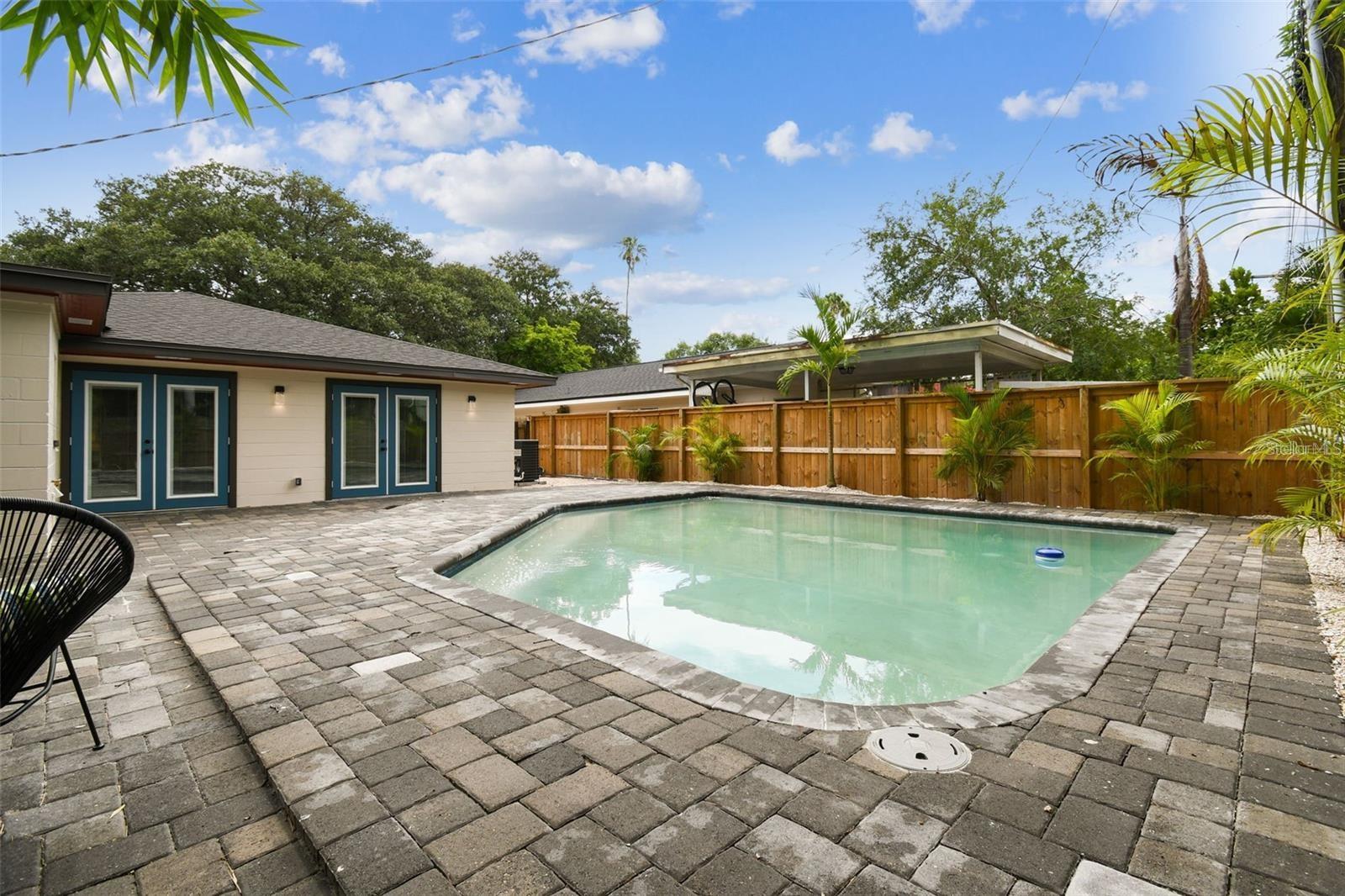 509 E DAVIS BLVD, TAMPA, FL, 33606