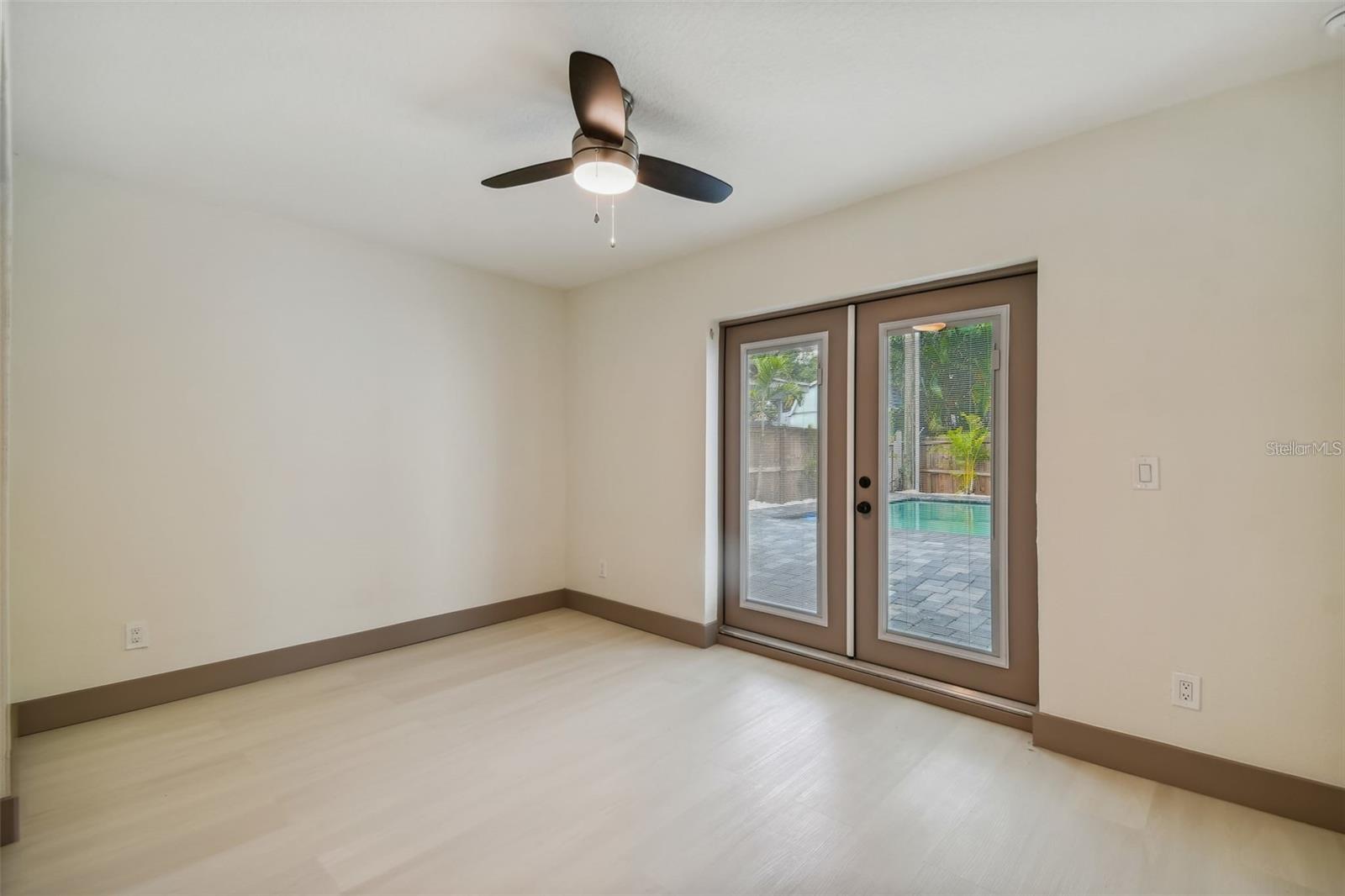 509 E DAVIS BLVD, TAMPA, FL, 33606