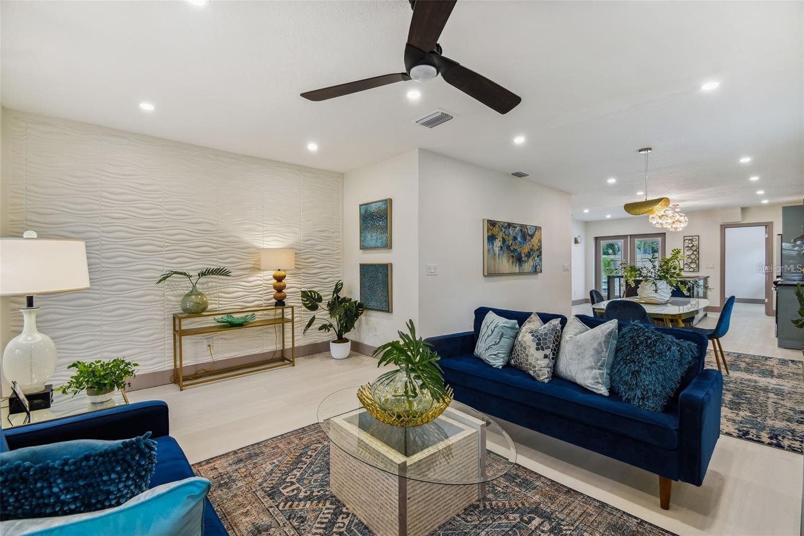 509 E DAVIS BLVD, TAMPA, FL, 33606
