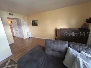 TB8311361 Property Photo