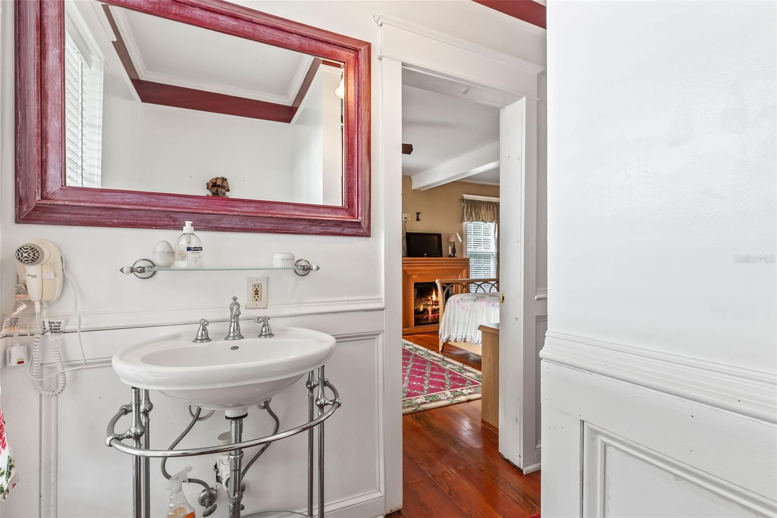 900 RIVERSIDE DR, DAYTONA BEACH, FL, 32117