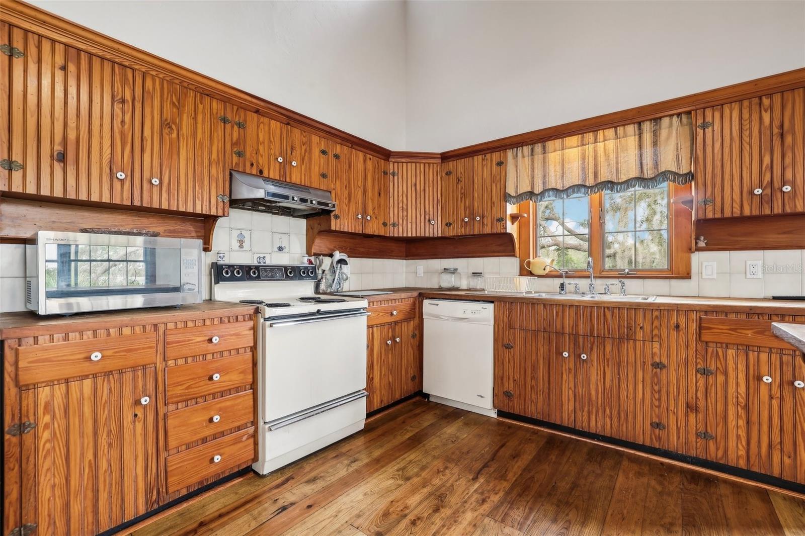 2459 ADELIA BLVD, DELTONA, FL, 32725