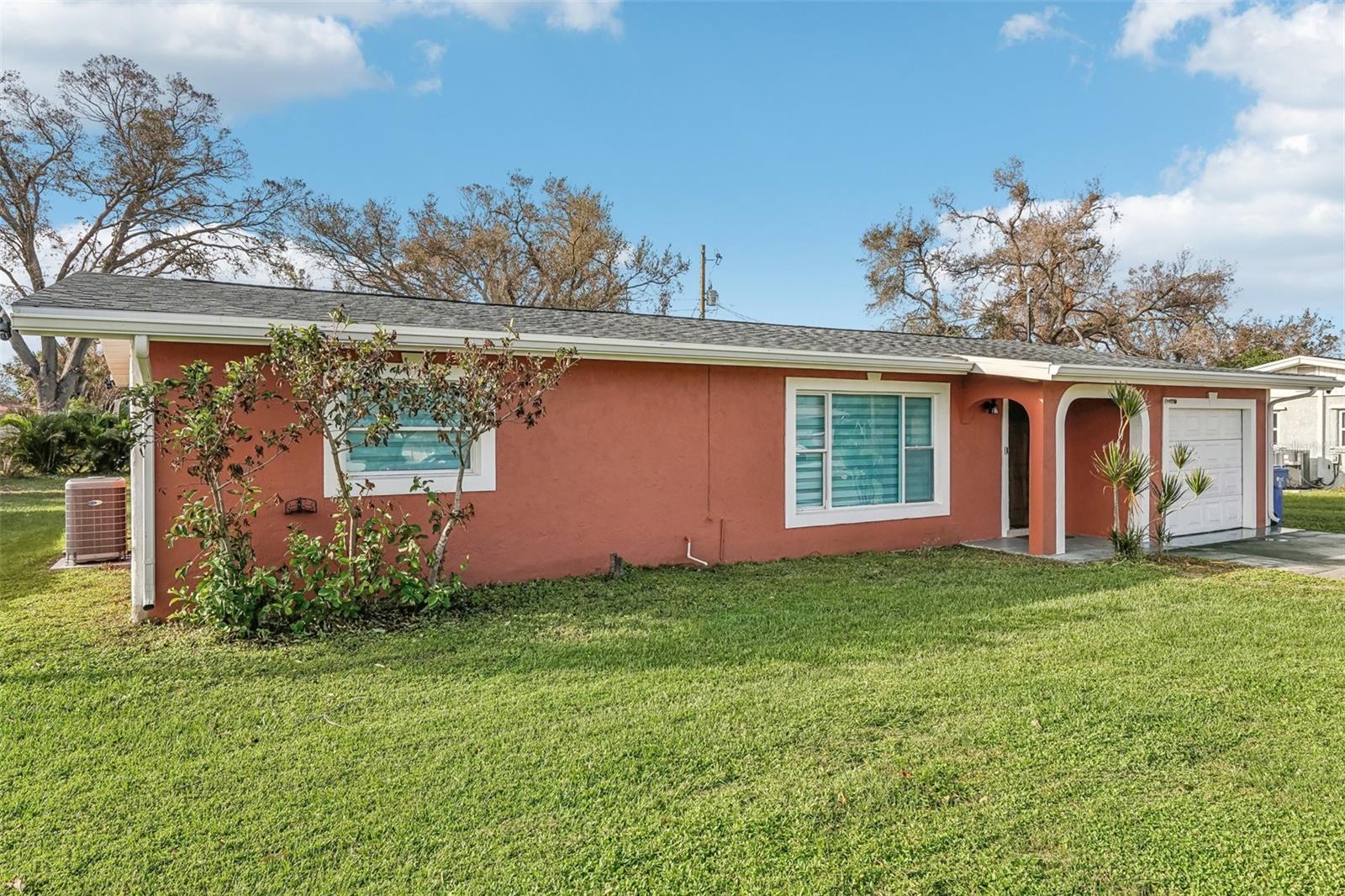 1217 CYPRESS AVE, VENICE, FL, 34285