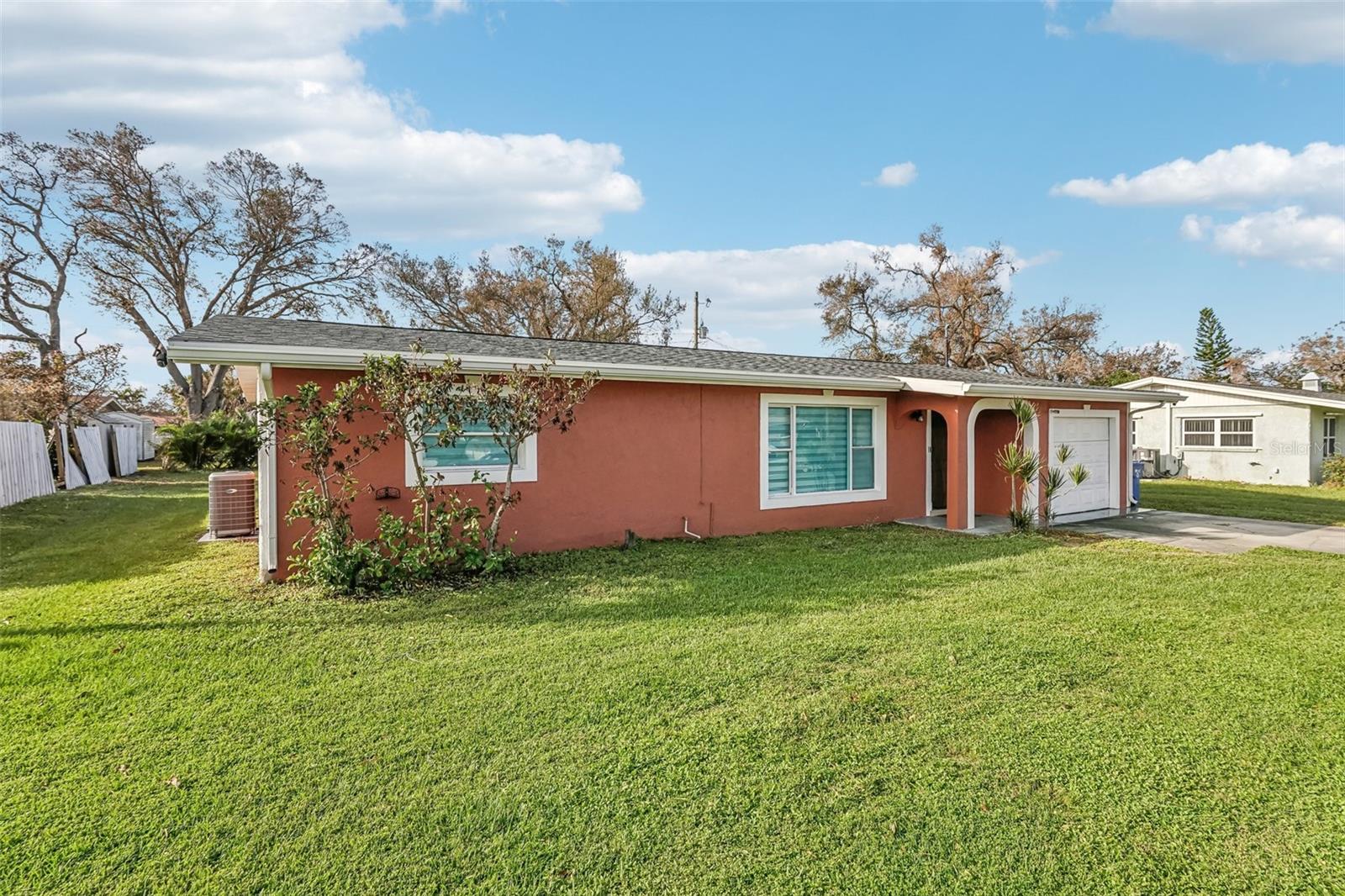 1217 CYPRESS AVE, VENICE, FL, 34285