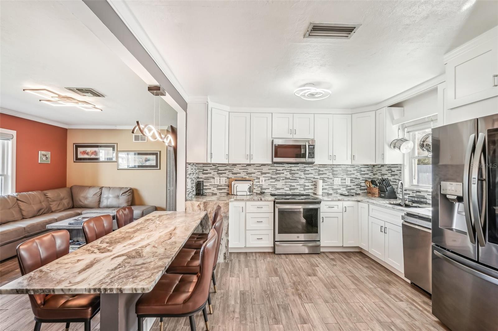 1217 CYPRESS AVE, VENICE, FL, 34285