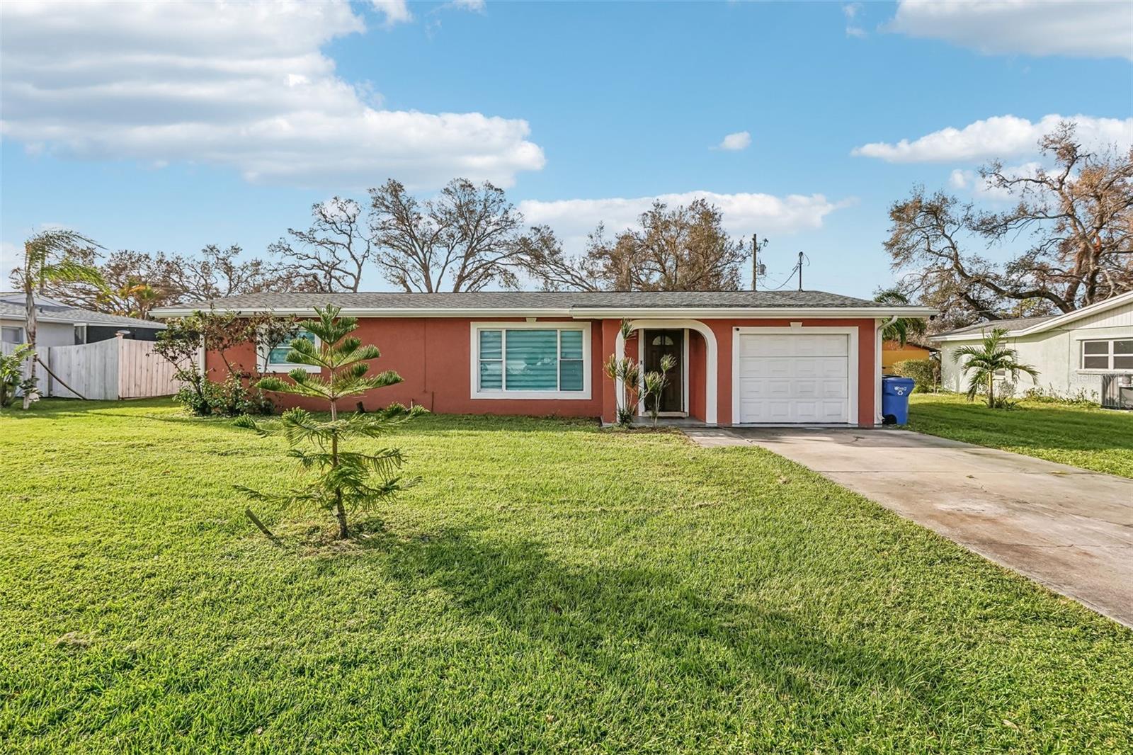 1217 CYPRESS AVE, VENICE, FL, 34285
