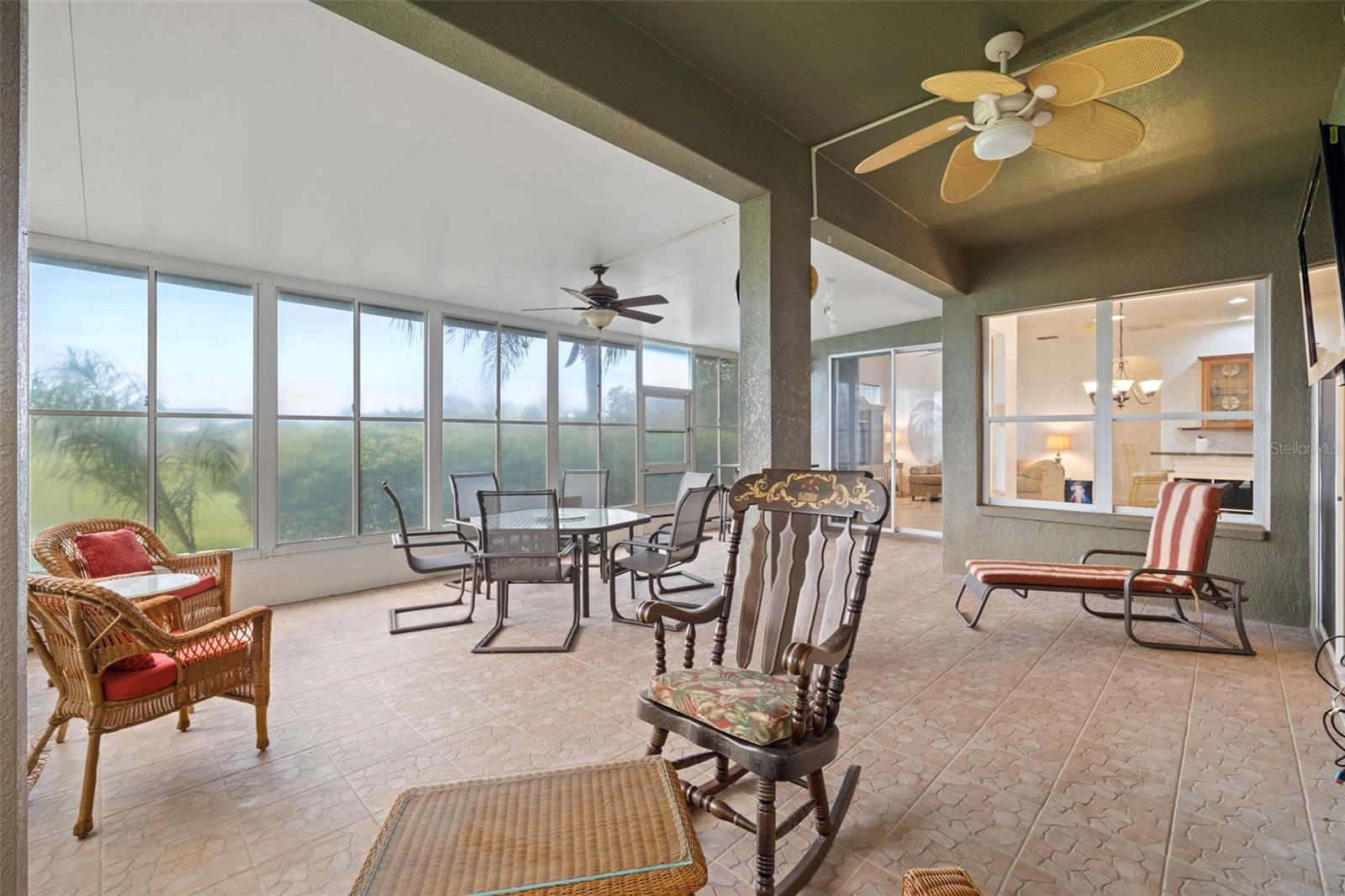 10211 CLEGHORN DR, SAN ANTONIO, FL, 33576