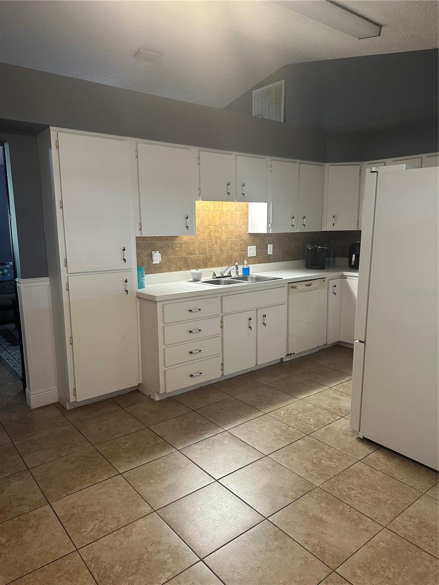 192 VILLA CITY RD, GROVELAND, FL, 34736