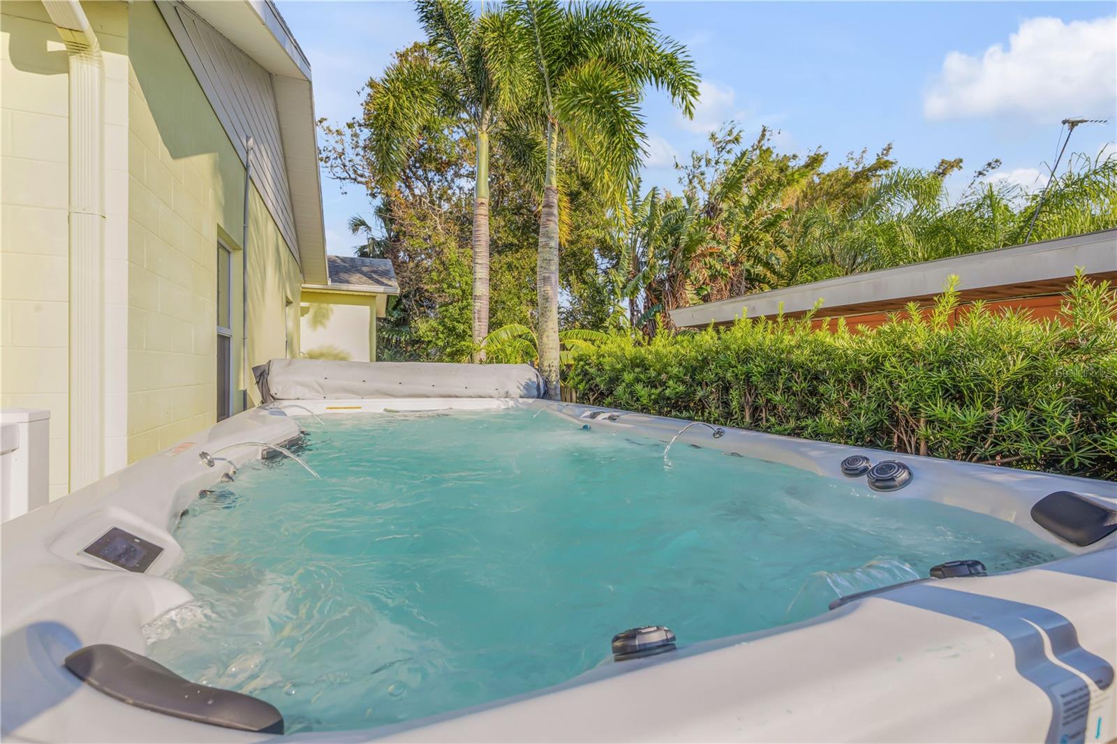 501 S PENINSULA AVE, NEW SMYRNA BEACH, FL, 32169