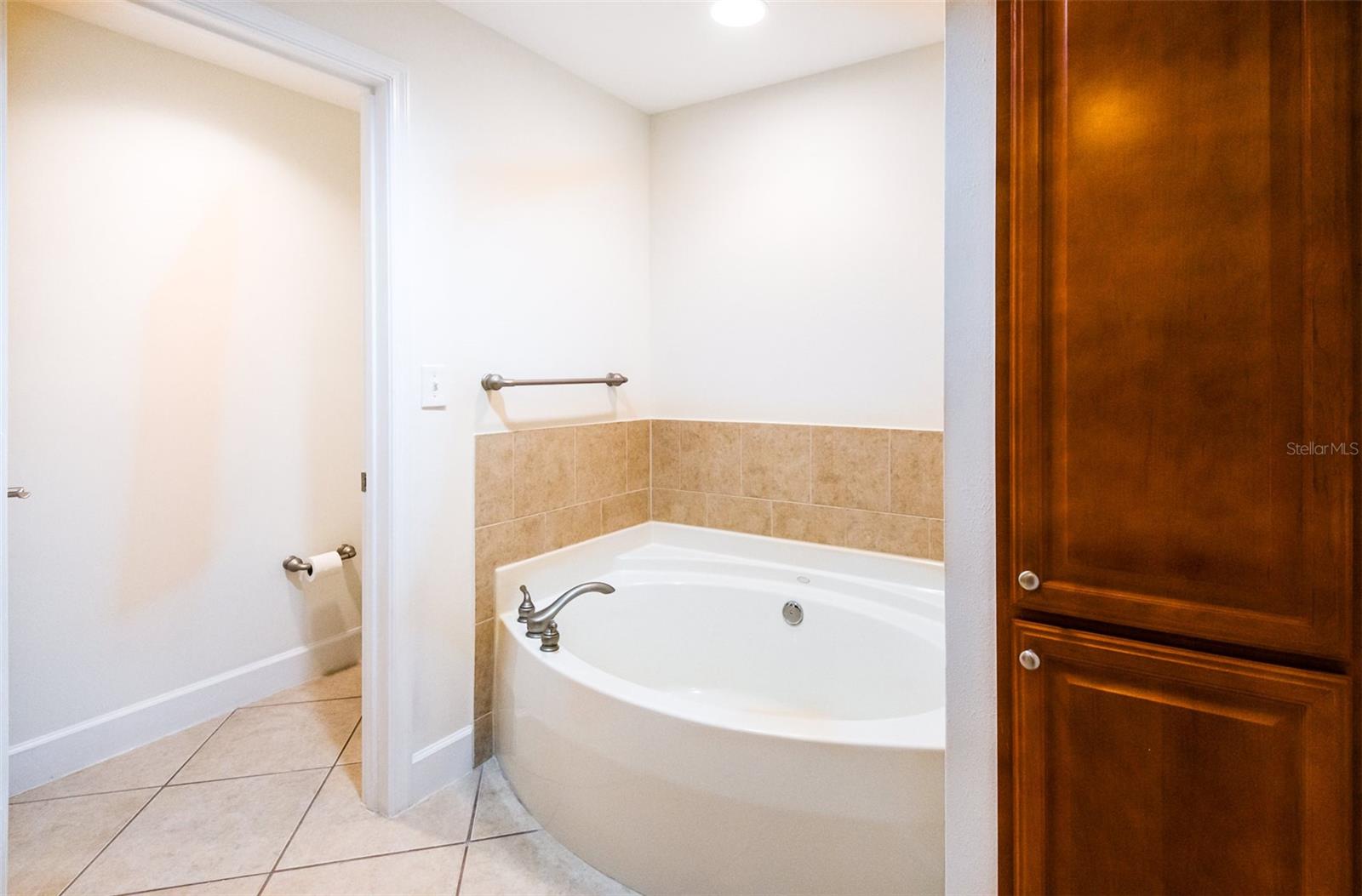 808 3RD AVE W #701, BRADENTON, FL, 34205