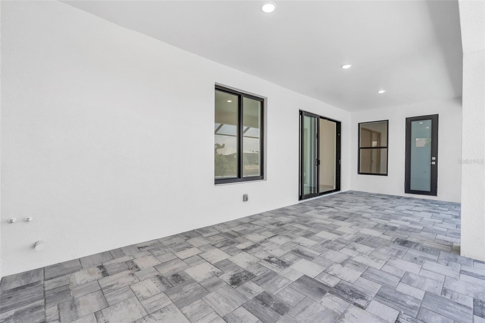 9176 ARRID CIR, PORT CHARLOTTE, FL, 33981