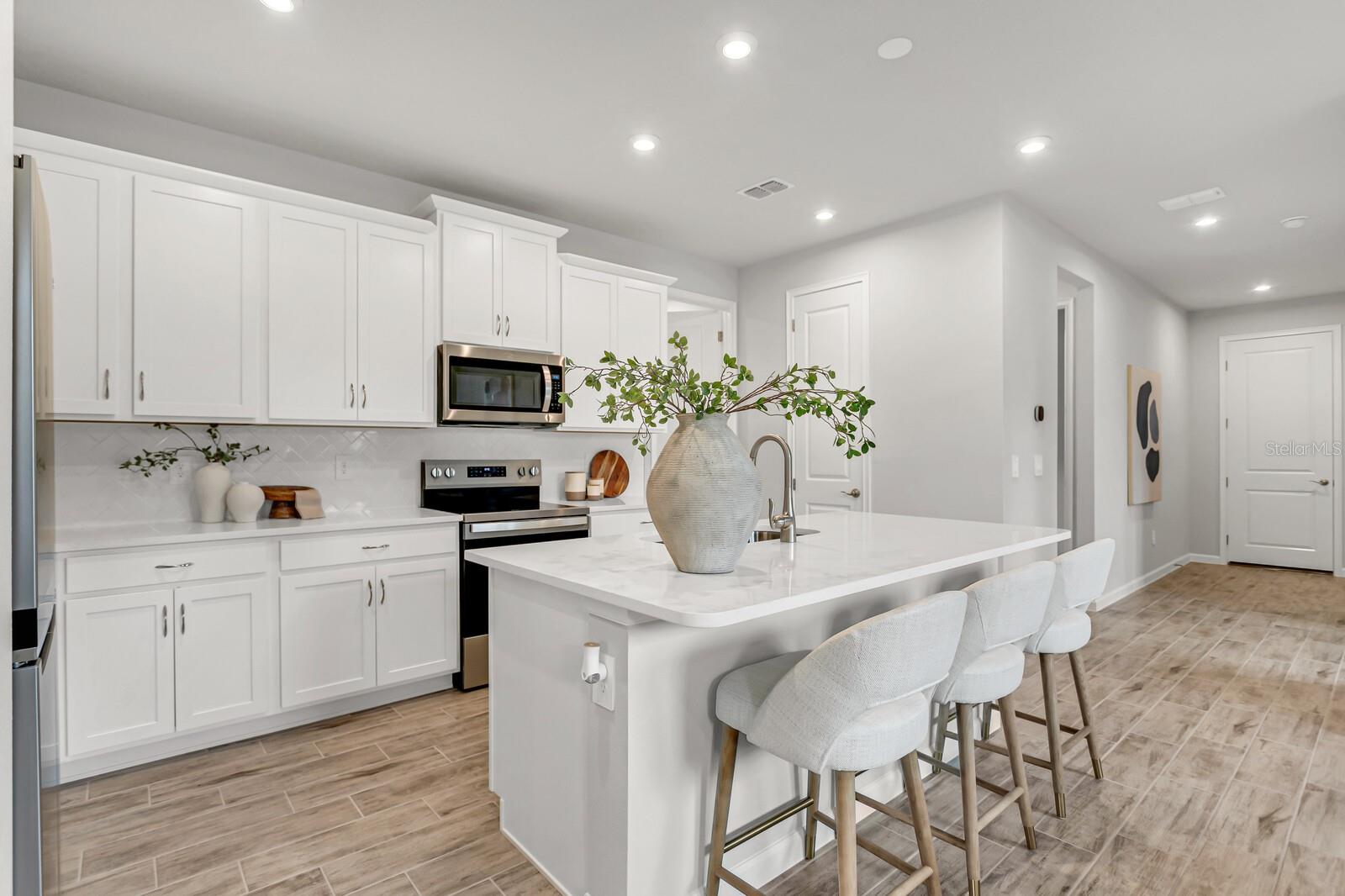 3712 MAXWELL PARK DR, SUN CITY CENTER, FL, 33573