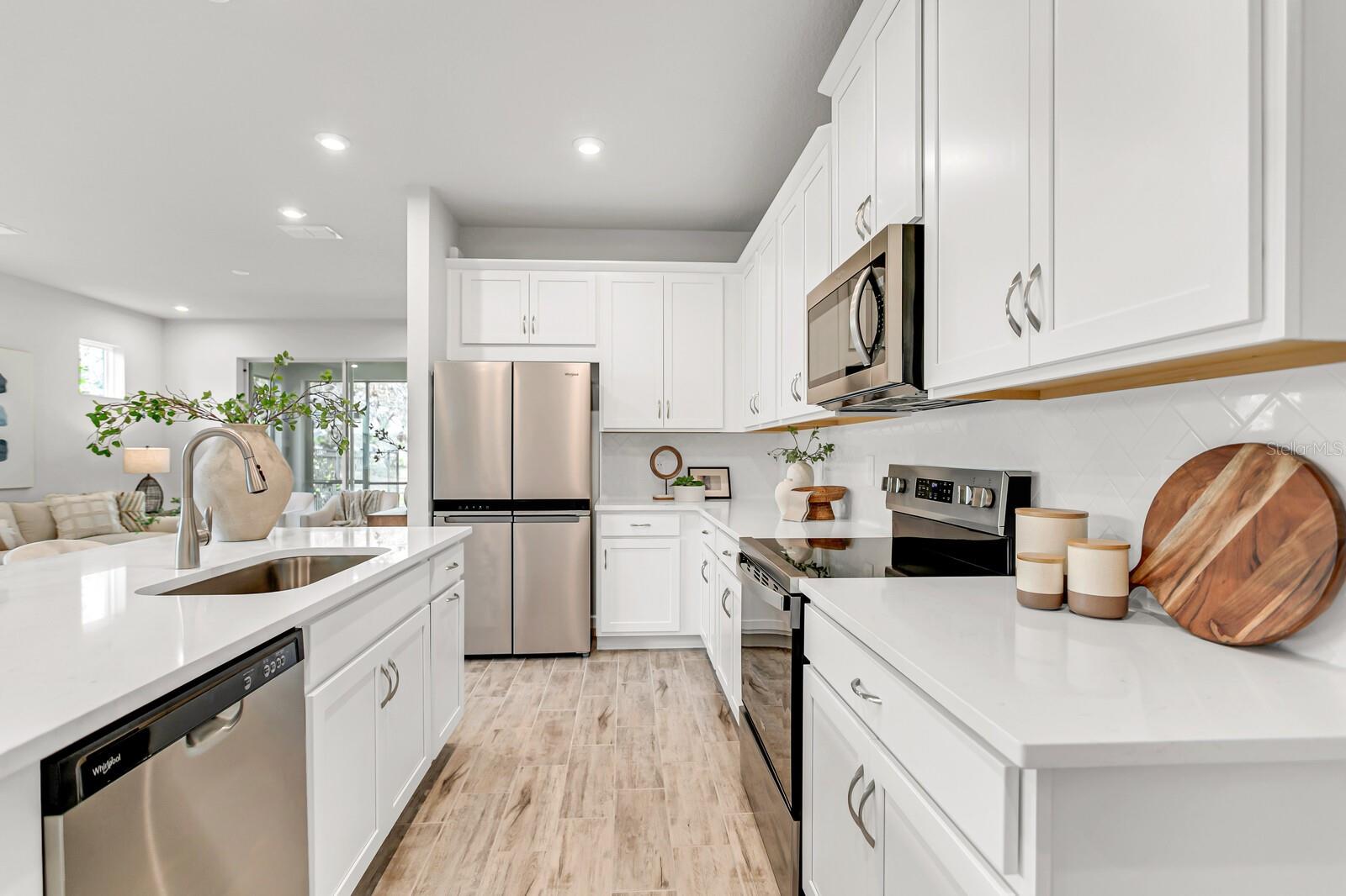 3712 MAXWELL PARK DR, SUN CITY CENTER, FL, 33573