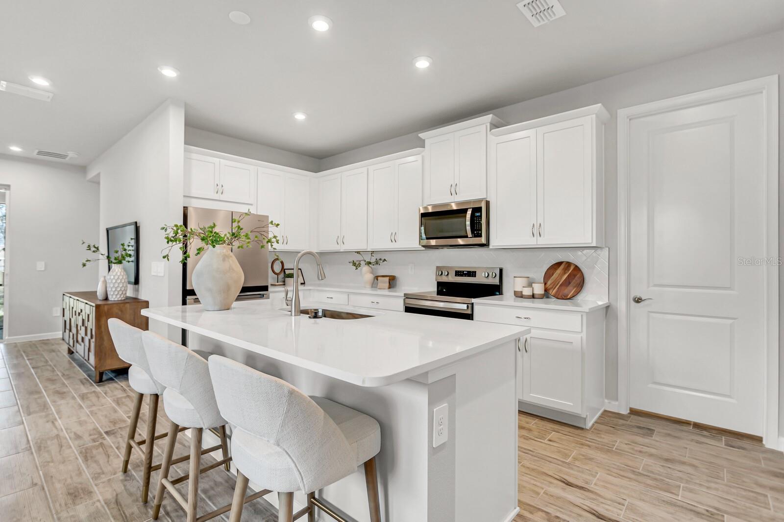 3712 MAXWELL PARK DR, SUN CITY CENTER, FL, 33573