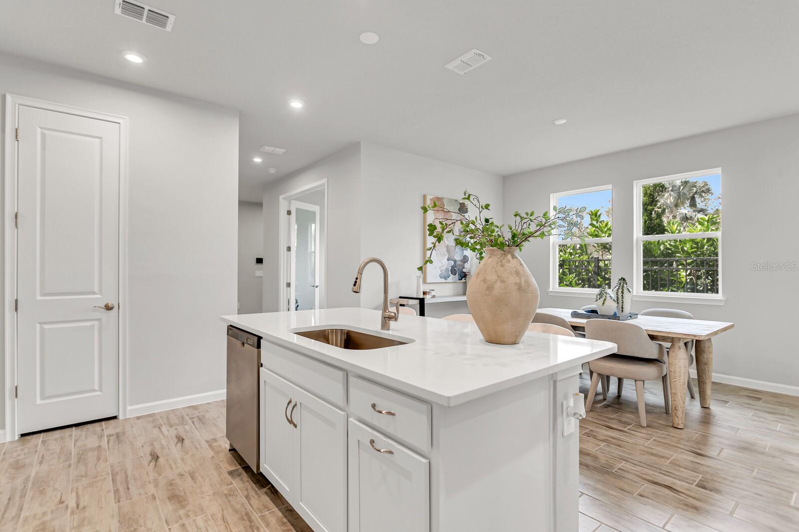 3712 MAXWELL PARK DR, SUN CITY CENTER, FL, 33573