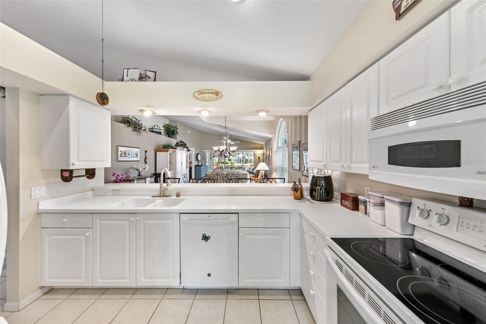 7319 ELEANOR CIR, SARASOTA, FL, 34243