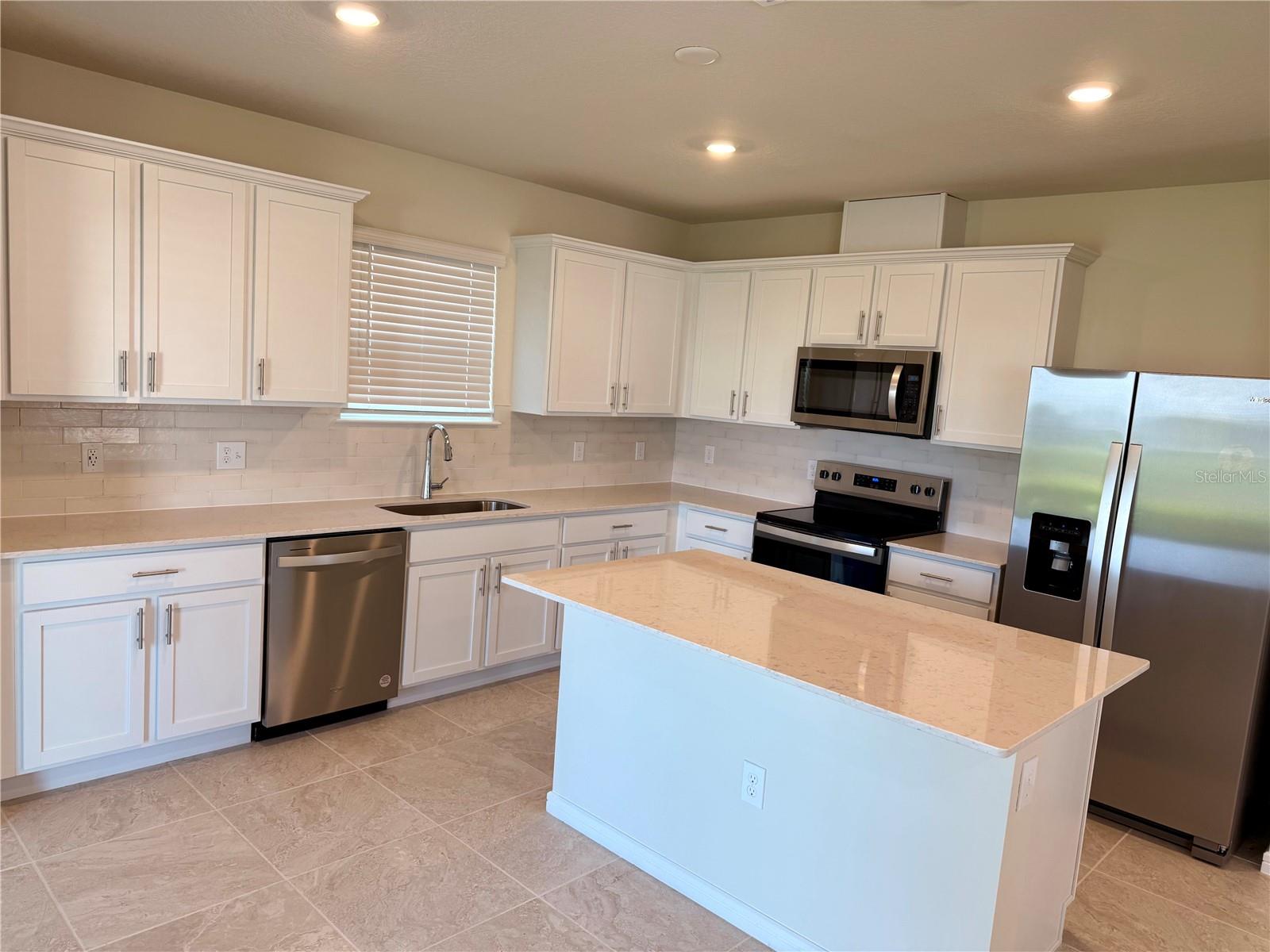 2302 VISION ST, DAVENPORT, FL, 33896