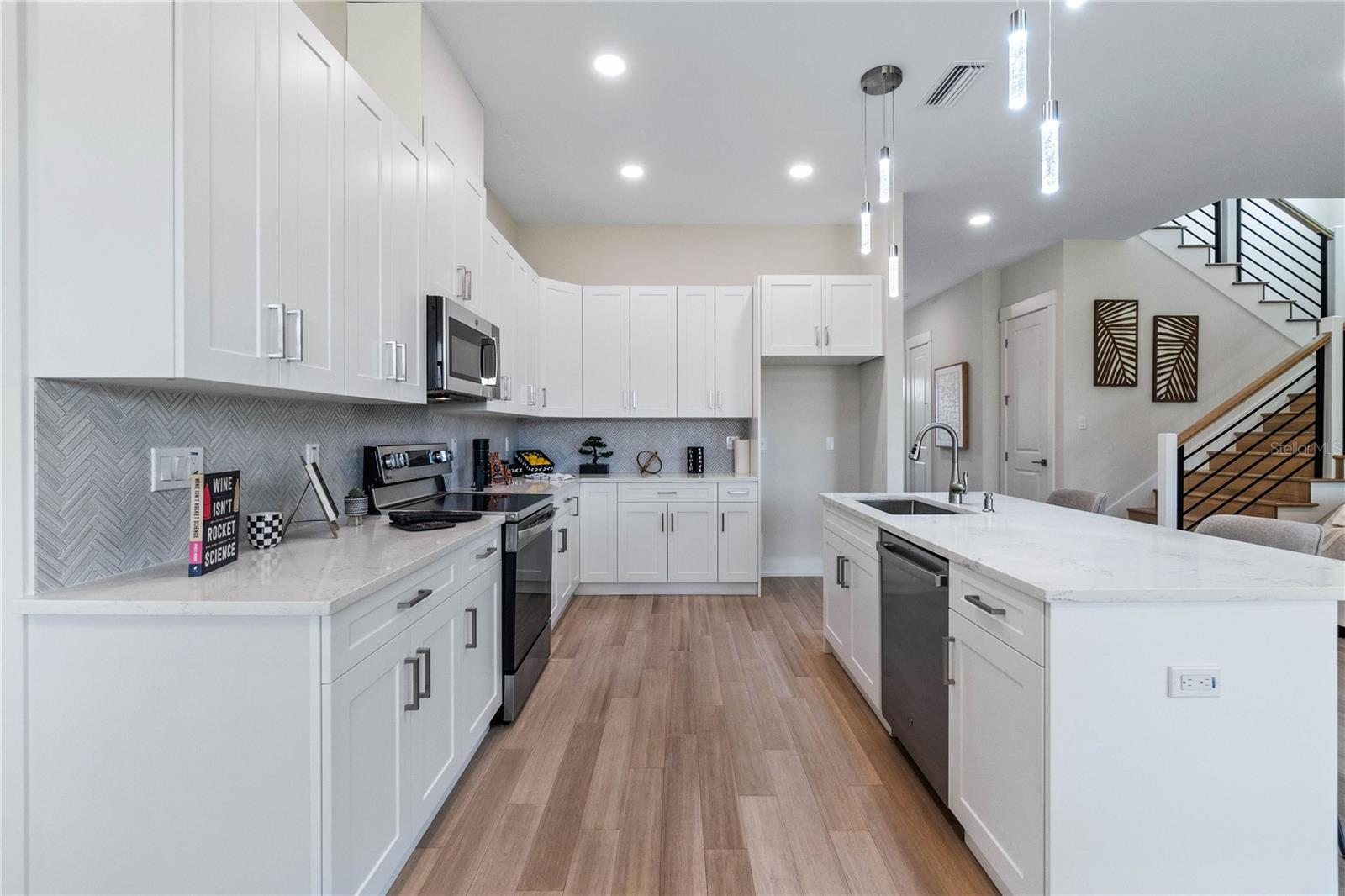 335 HIBISCUS WAY, PALM COAST, FL, 32137