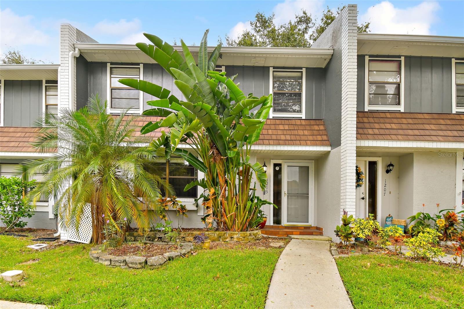 1213 ABBEY CRESCENT LN, CLEARWATER, FL, 33759