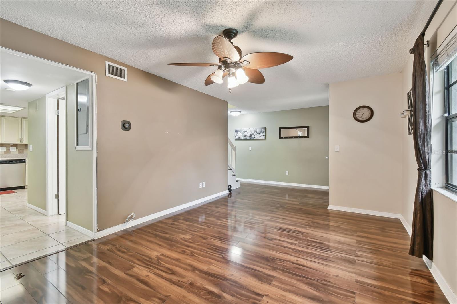 1213 ABBEY CRESCENT LN, CLEARWATER, FL, 33759