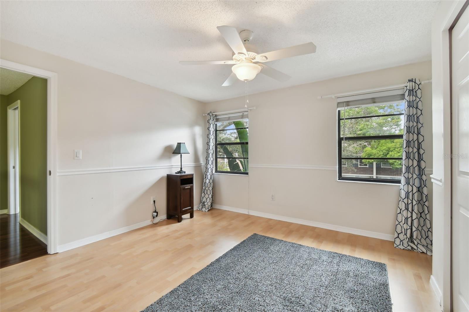 1213 ABBEY CRESCENT LN, CLEARWATER, FL, 33759