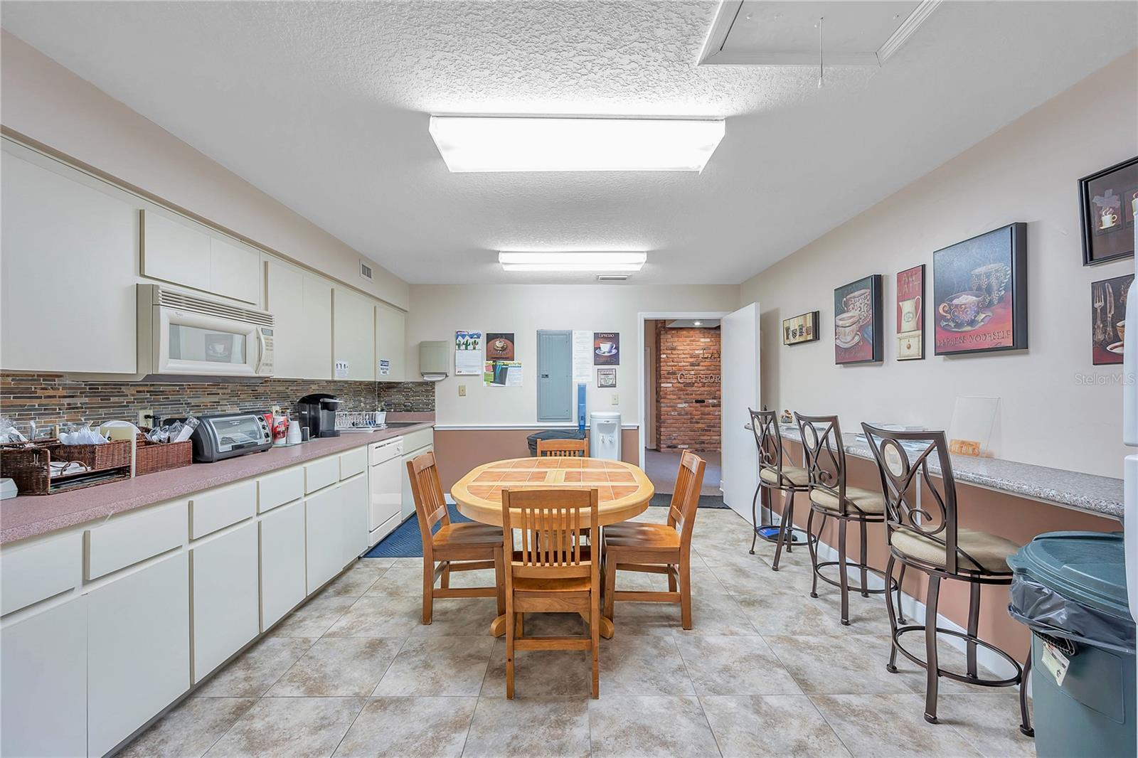 8200 SEMINOLE BLVD, SEMINOLE, FL, 33772
