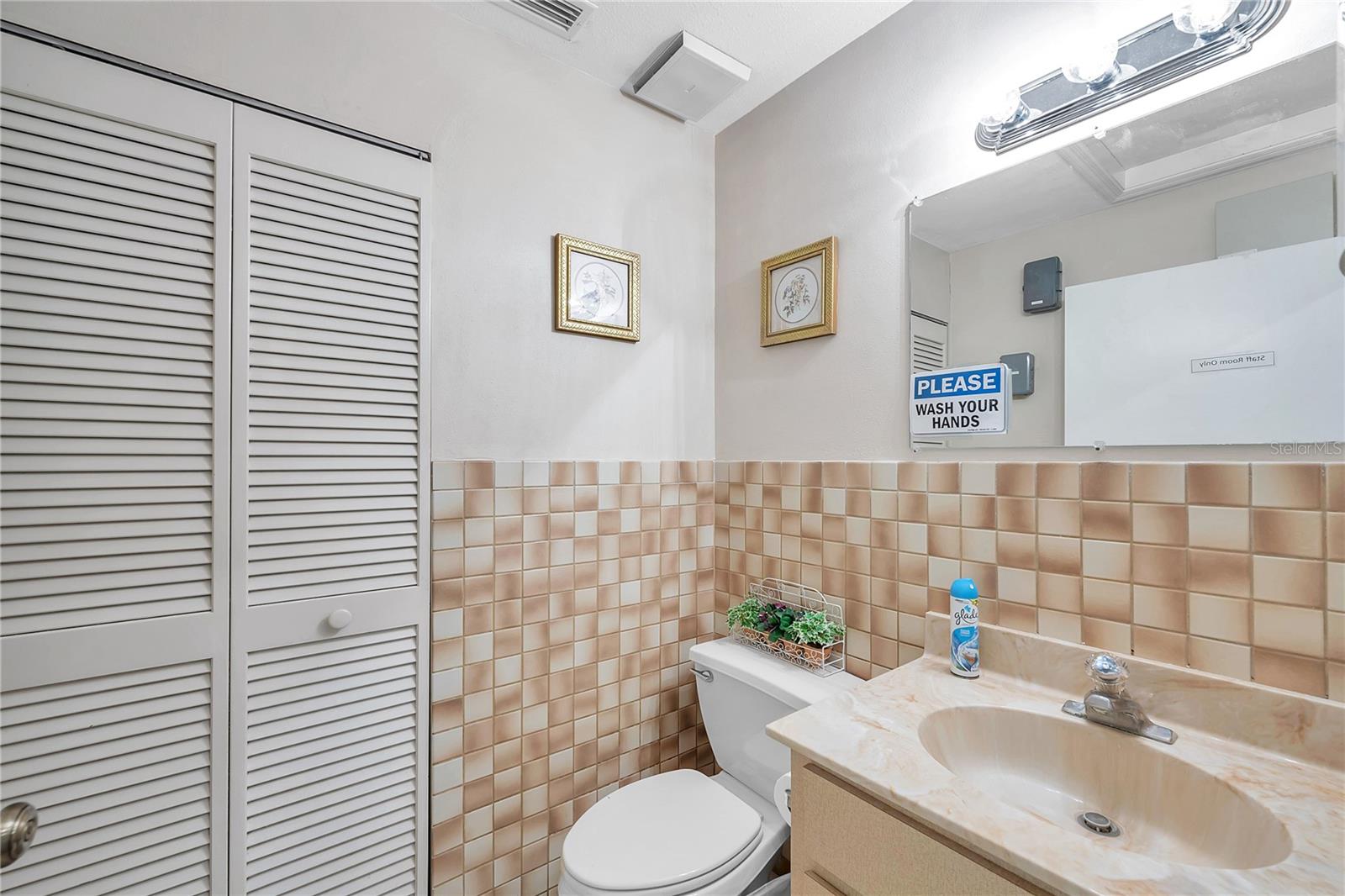 8200 SEMINOLE BLVD, SEMINOLE, FL, 33772