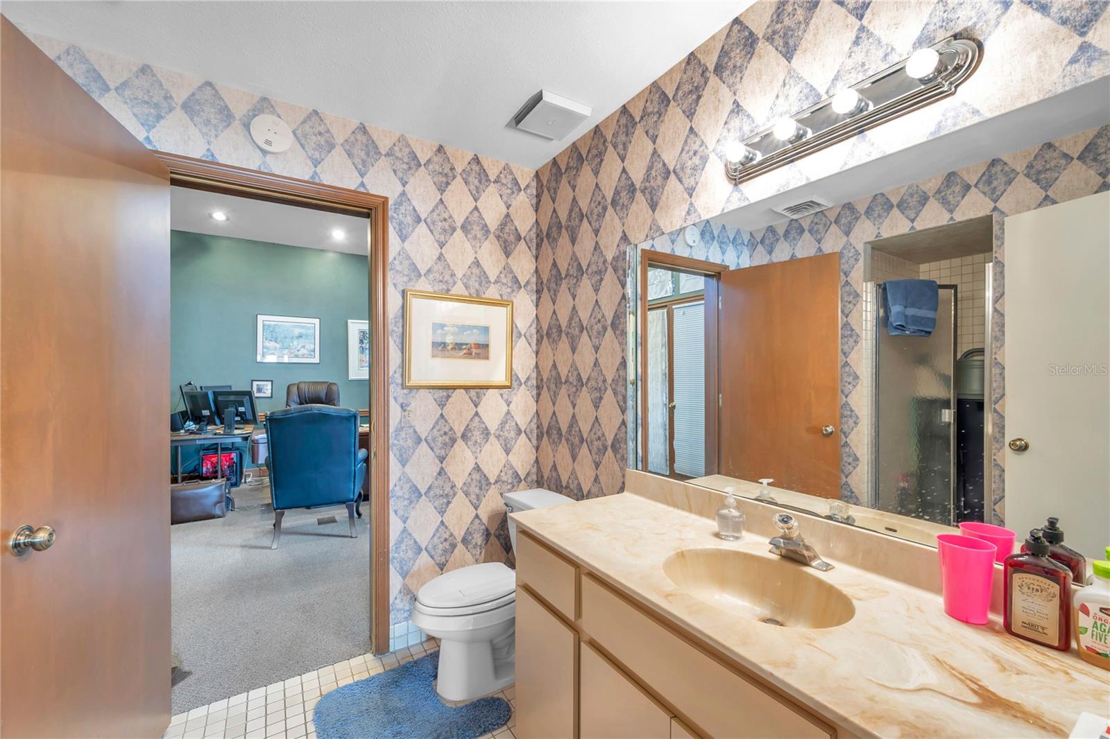 8200 SEMINOLE BLVD, SEMINOLE, FL, 33772