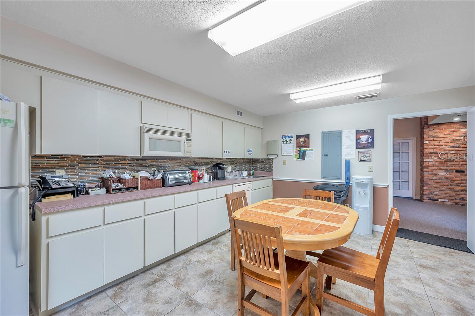 8200 SEMINOLE BLVD, SEMINOLE, FL, 33772