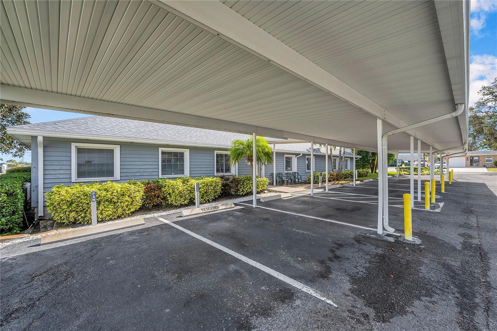 8200 SEMINOLE BLVD, SEMINOLE, FL, 33772