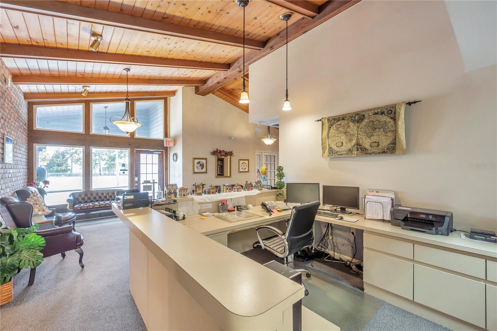 8200 SEMINOLE BLVD, SEMINOLE, FL, 33772
