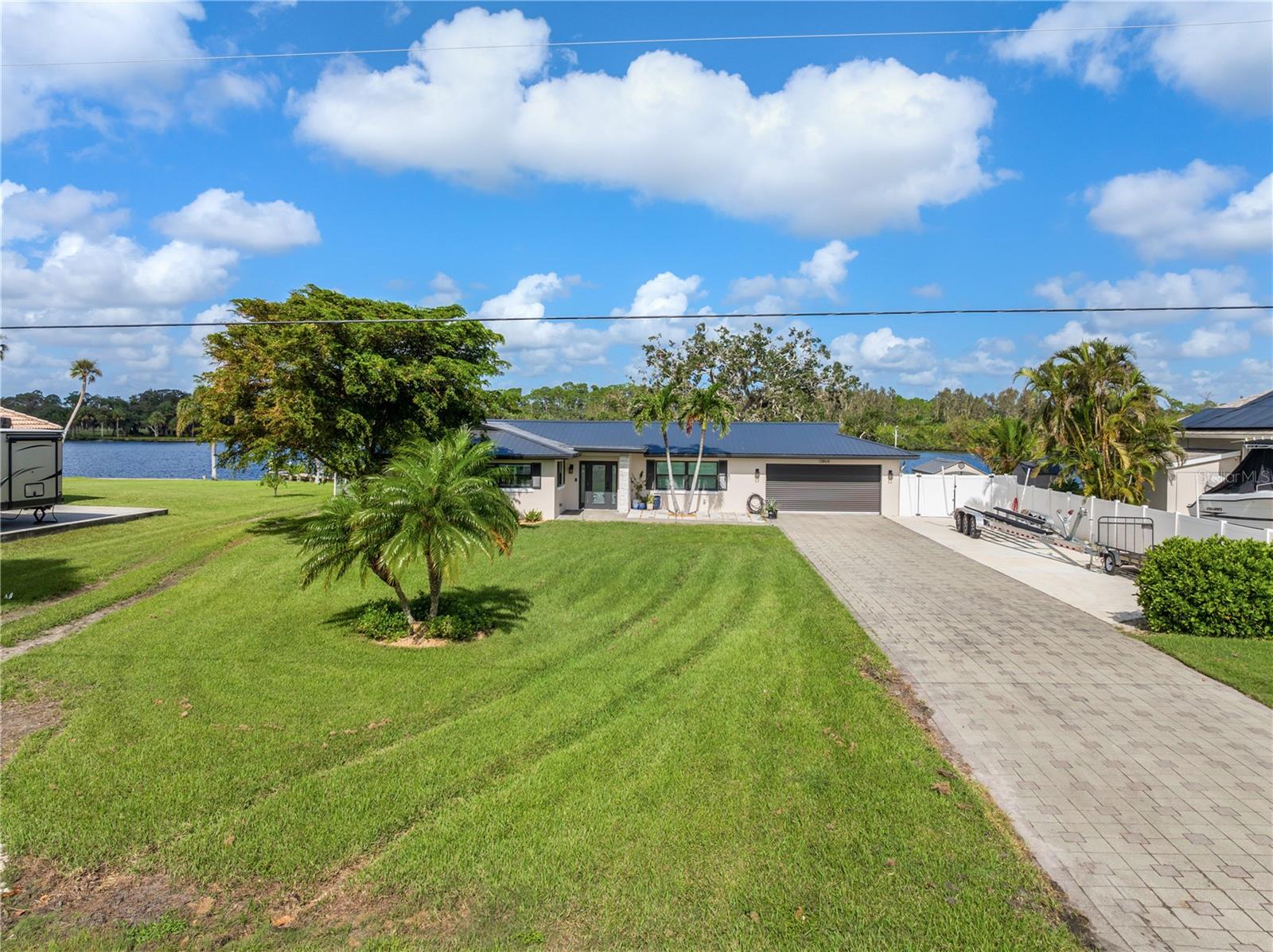 13868 RIVER FOREST DR, FORT MYERS, FL, 33905