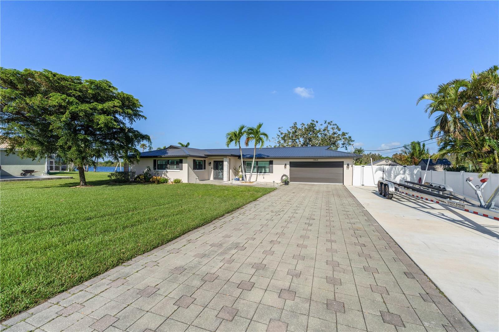 13868 RIVER FOREST DR, FORT MYERS, FL, 33905