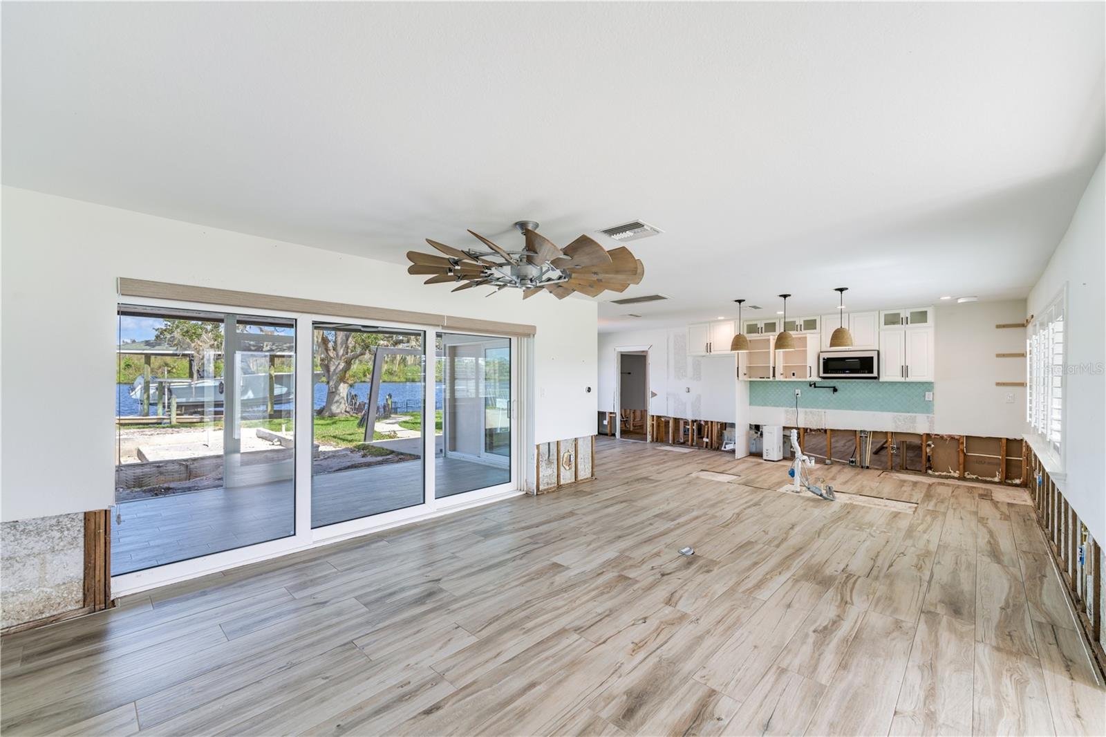 13868 RIVER FOREST DR, FORT MYERS, FL, 33905
