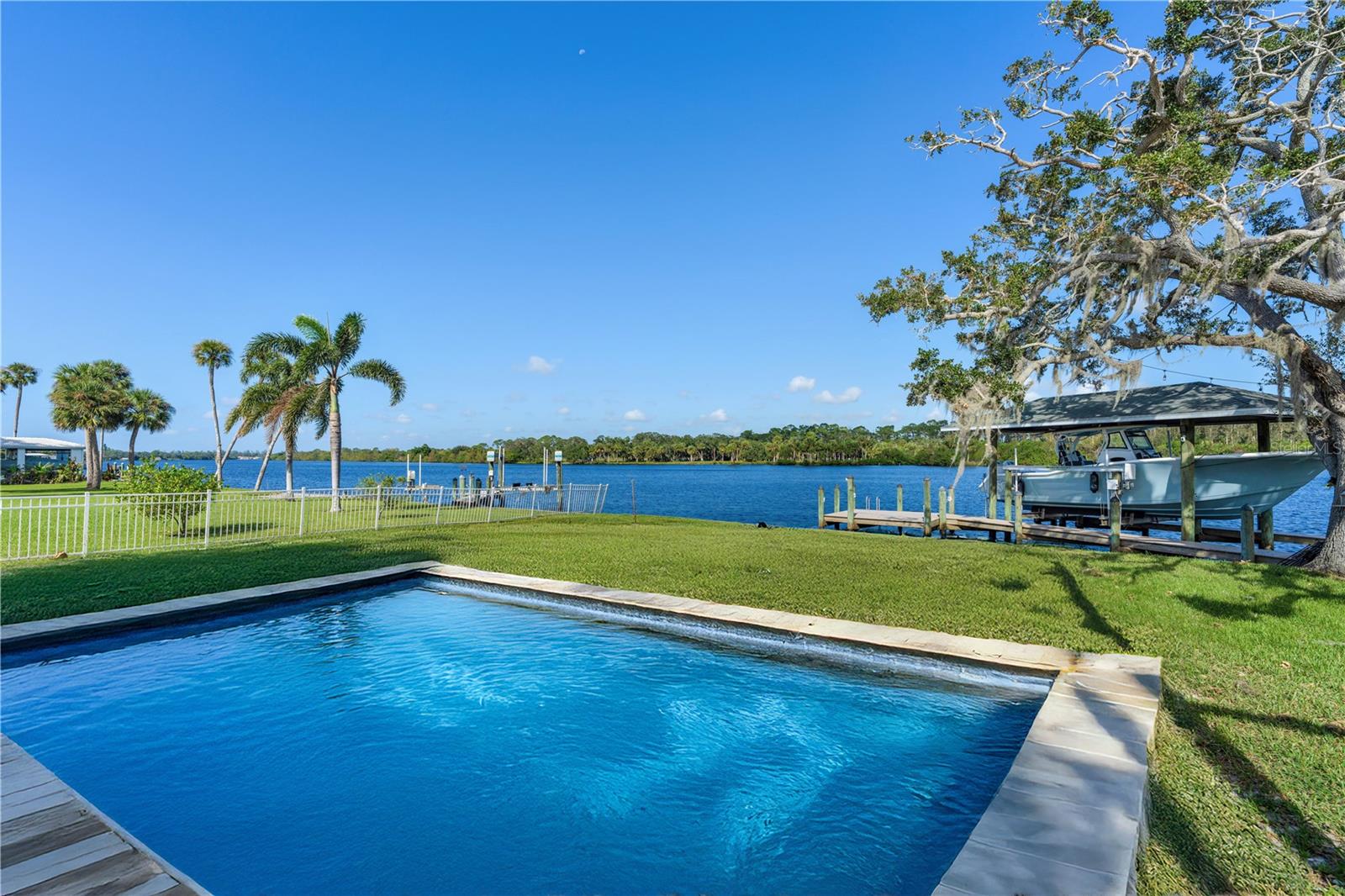 13868 RIVER FOREST DR, FORT MYERS, FL, 33905