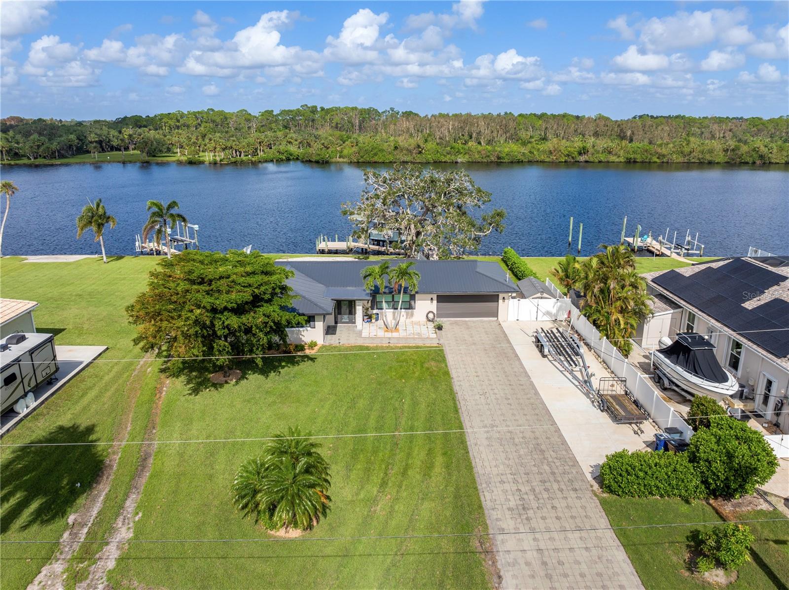 13868 RIVER FOREST DR, FORT MYERS, FL, 33905