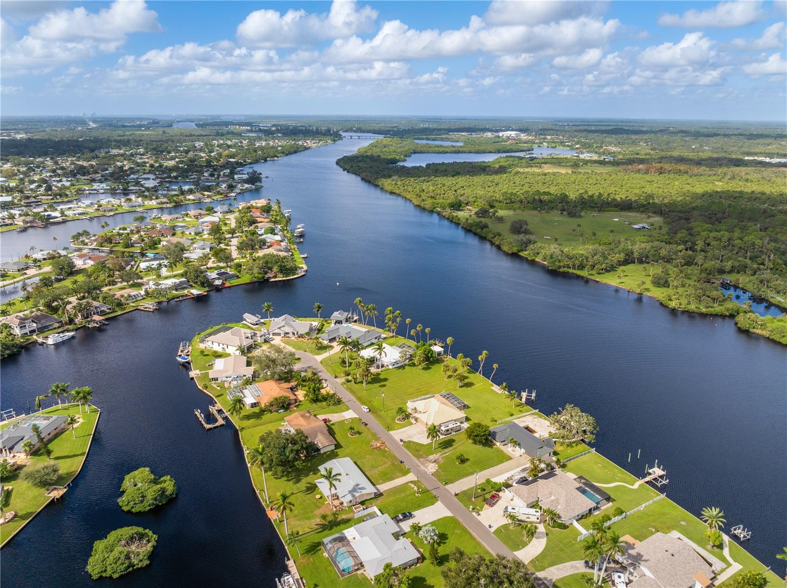 13868 RIVER FOREST DR, FORT MYERS, FL, 33905