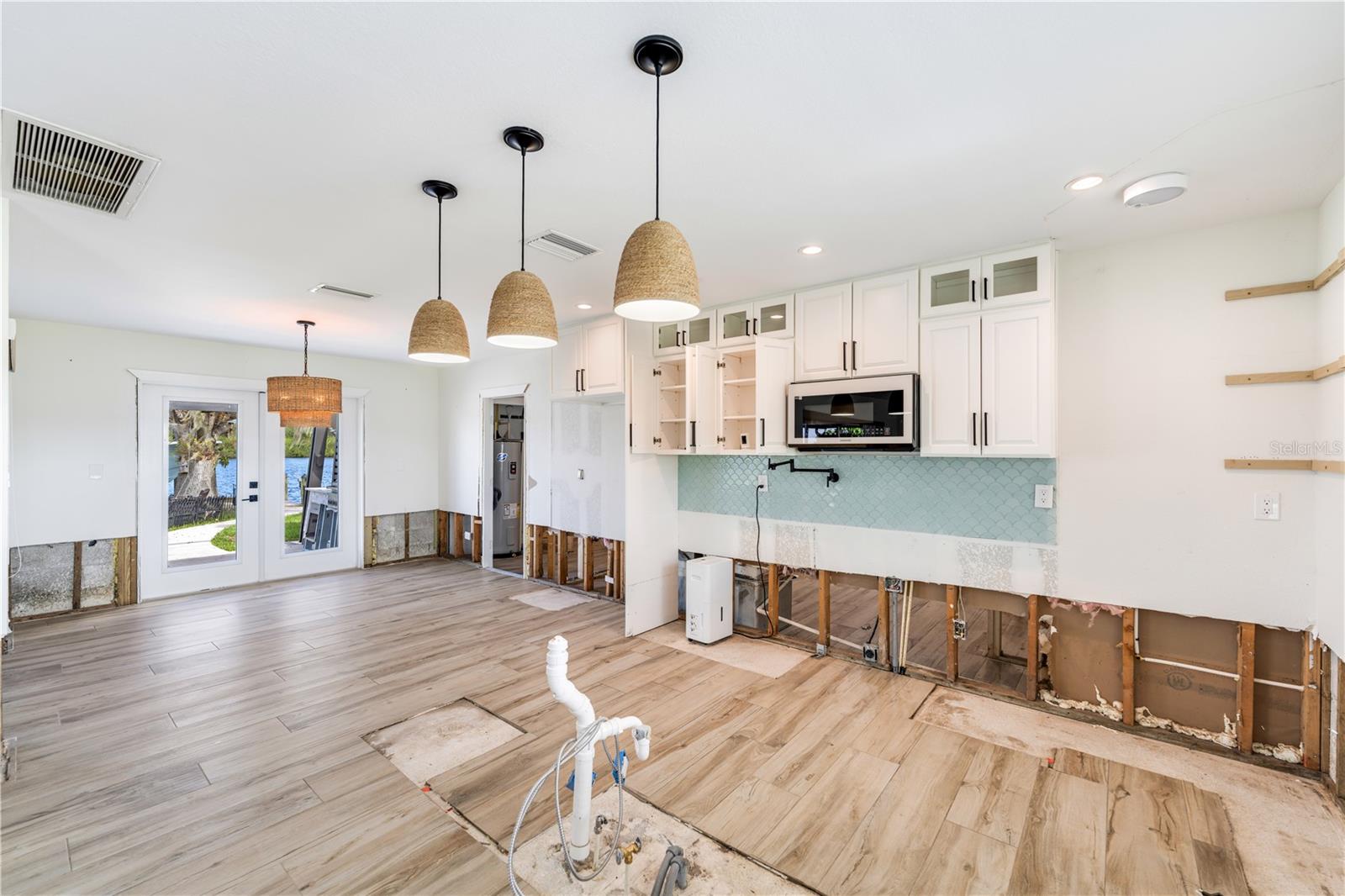 13868 RIVER FOREST DR, FORT MYERS, FL, 33905