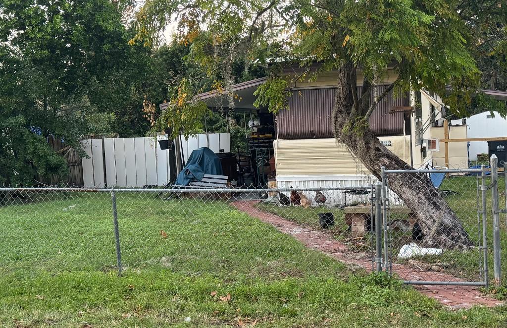 901 MONTANA AVE, LUTZ, FL, 33548