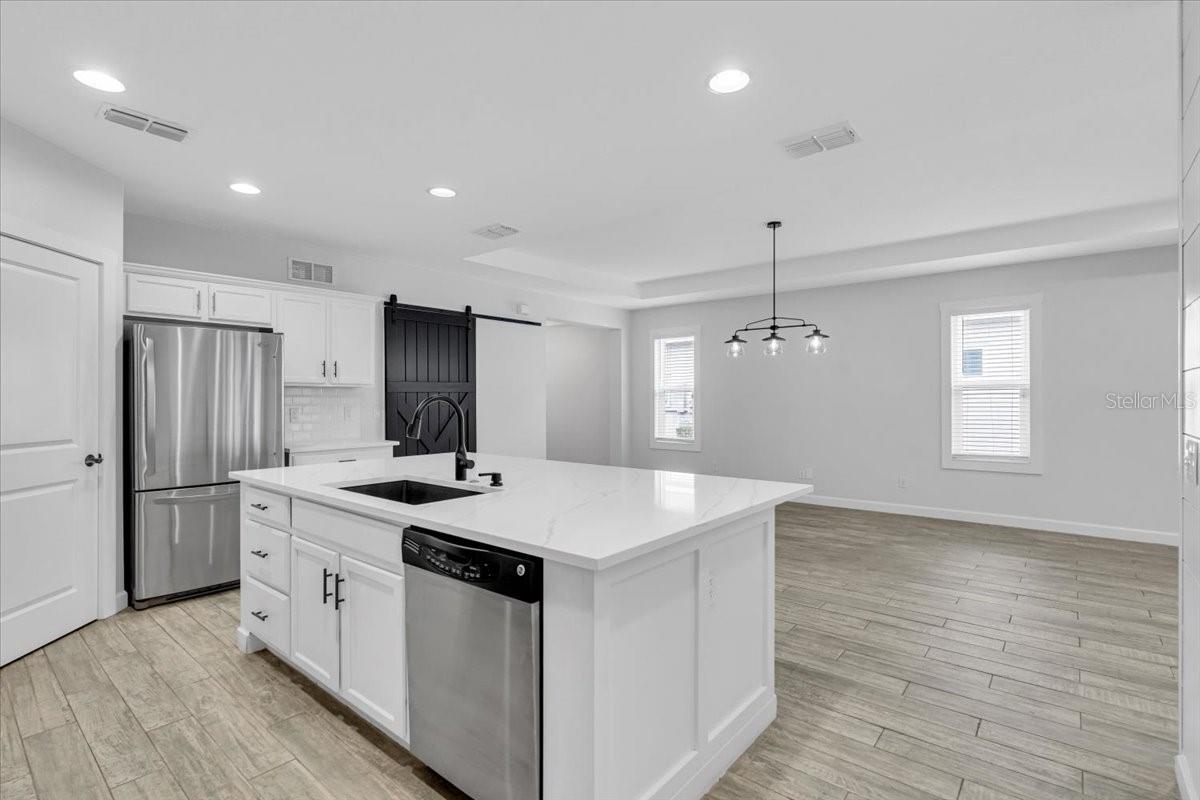 11790 FOREST PARK CIR, BRADENTON, FL, 34211